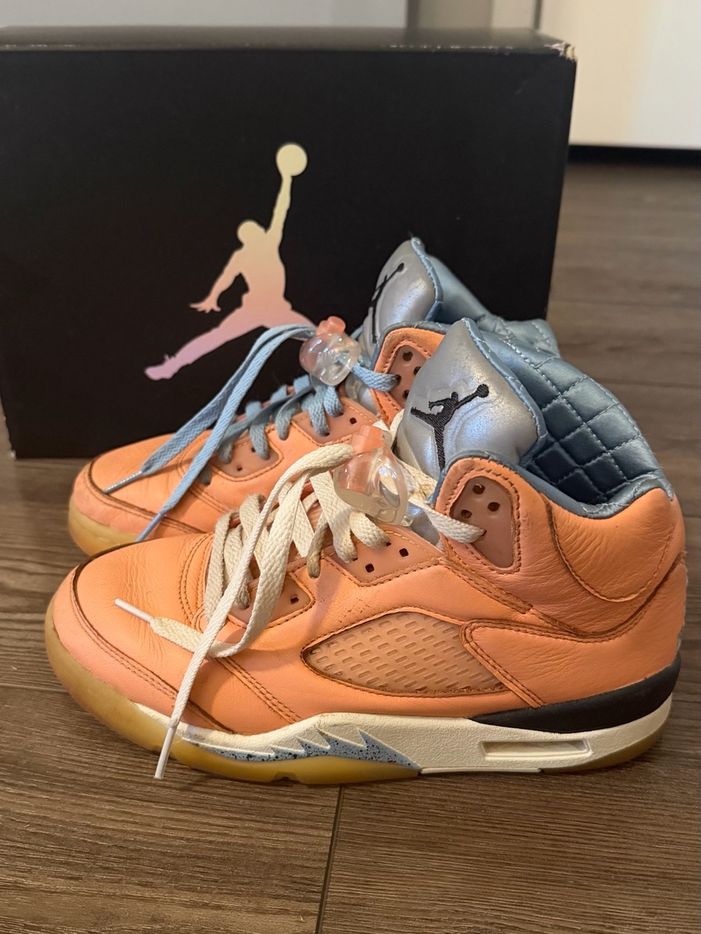 Air Jordan 5 Kids High-Top Sneakers in Peach and Slate Blue size 5